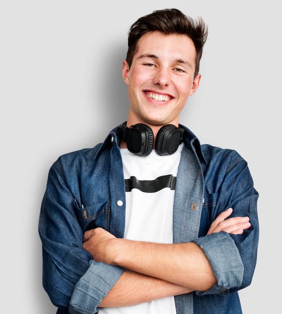 person-listening-music-headphones-concept-R6GENMH